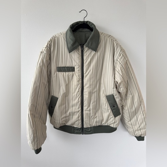 TopShop Reversible Bomber Sage Green NWOT - Picture 2 of 10